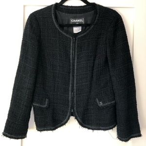 Amazing original CHANEL TWEED zip jacket! Sz 40